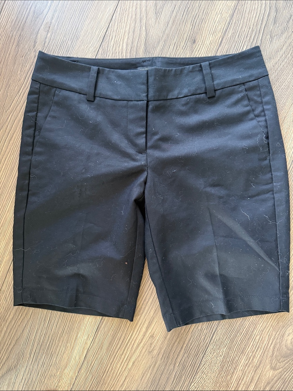 Ann Taylor Black Tailored Bermuda Shorts size 4